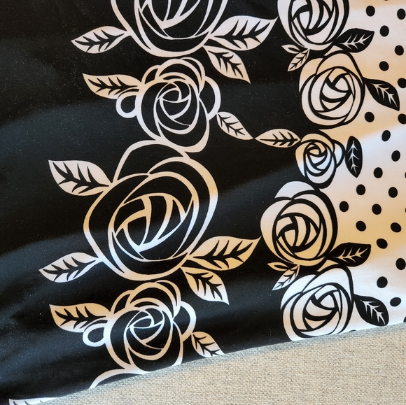 Party/Event floral black & white dress size 10 - Picture 3 of 4